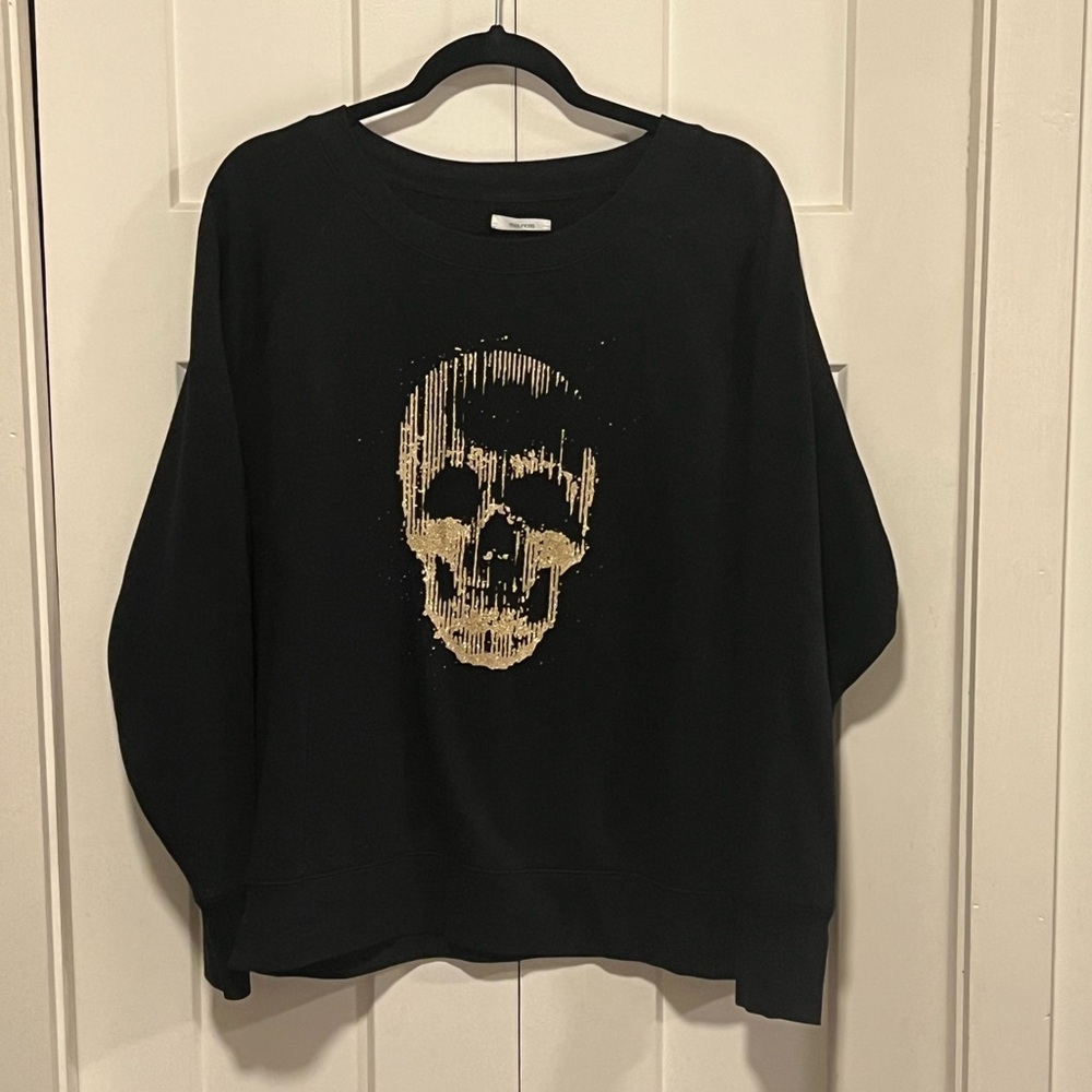 Maurices Black Sweatershirt with Gold Skull Sz L EUC